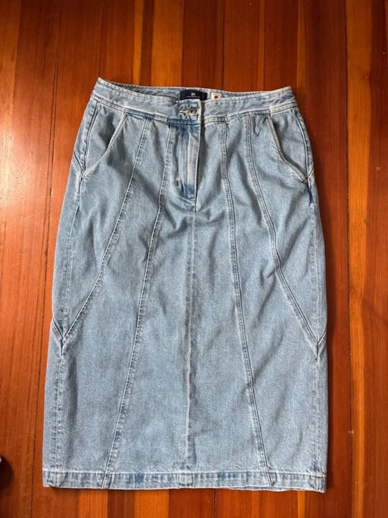 Levi's Dresses & Skirts - New $225 Levi's Blue Tab seamed skirt size M, never worn, only washed! Stunning!